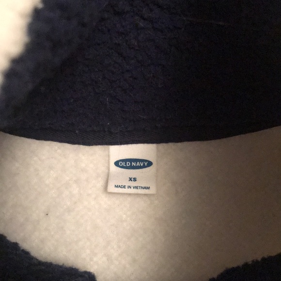 Old navy white fleece pullover - Picture 3 of 5